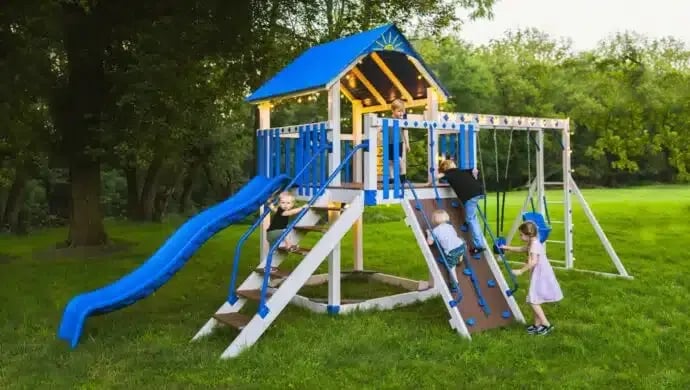 Sea-King-Kids-1-fixed-16x9-1-scaled-690x390-1