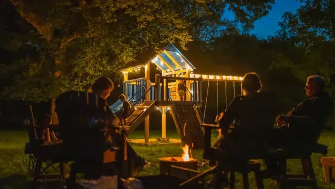 String-Lights-690x390-4