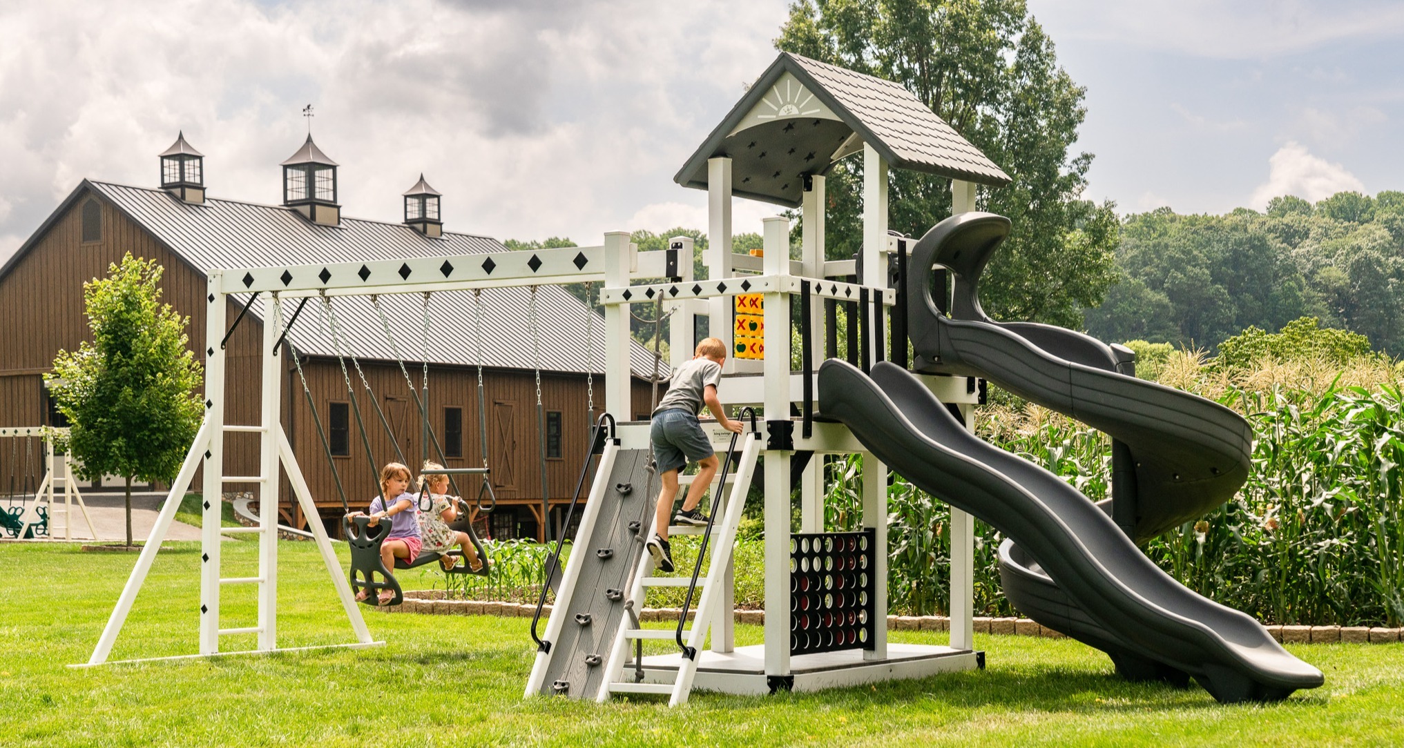 Top Reasons to Choose King Swings for Amish-Made, Vinyl Swing Sets