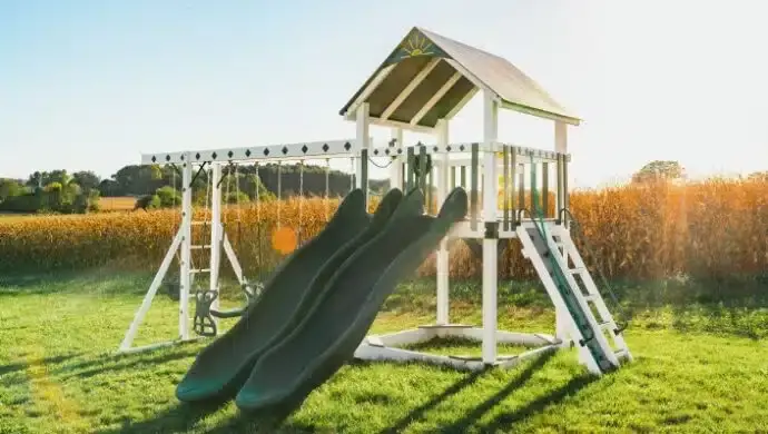 Custom Swing Set Design Tips for Maximum Value