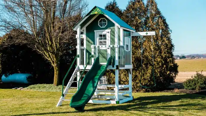 Space Saving Playset: Awesome Play in a Small Space