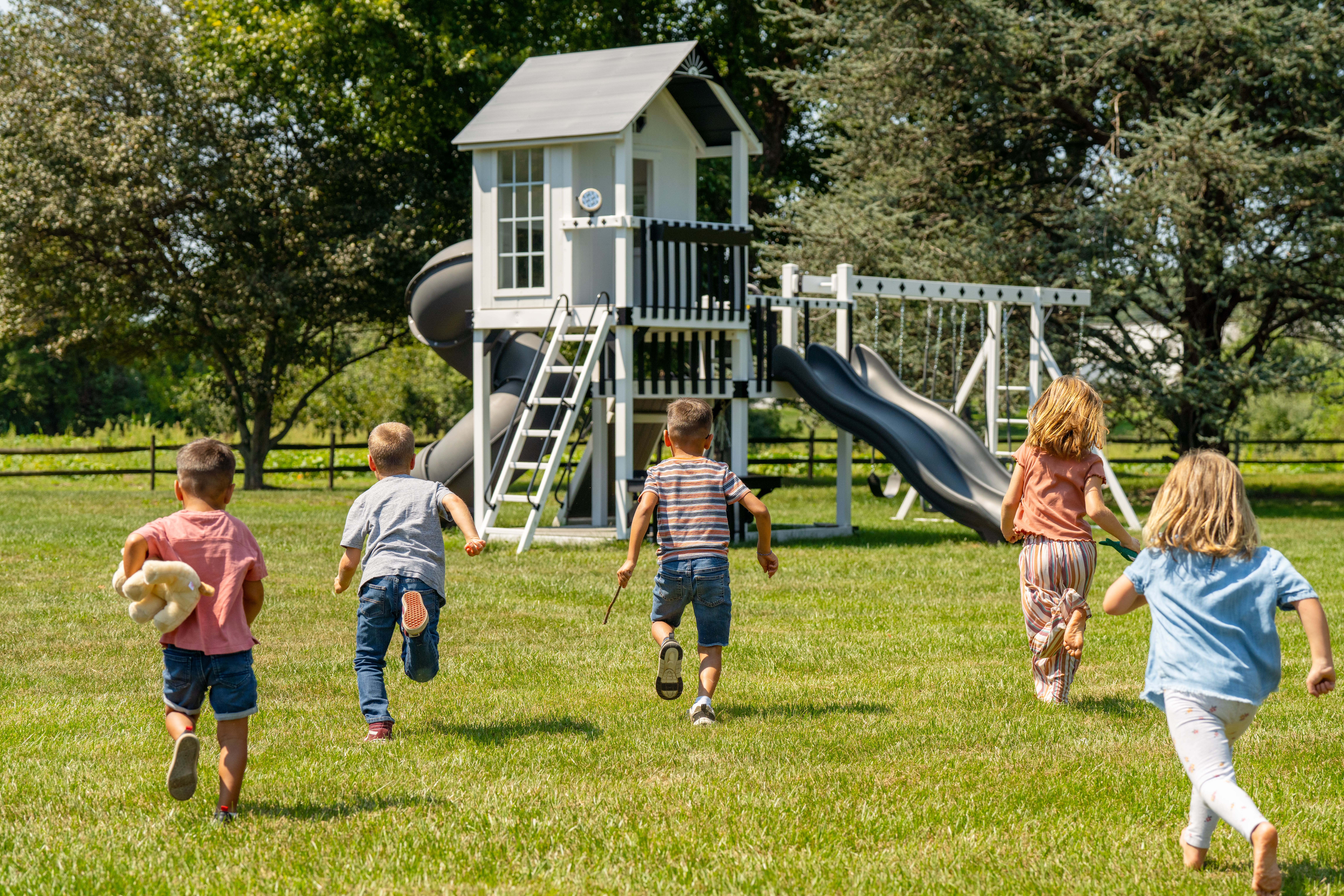 Best Playhouse Swing Set for 2026: Why Families Love The Overlook